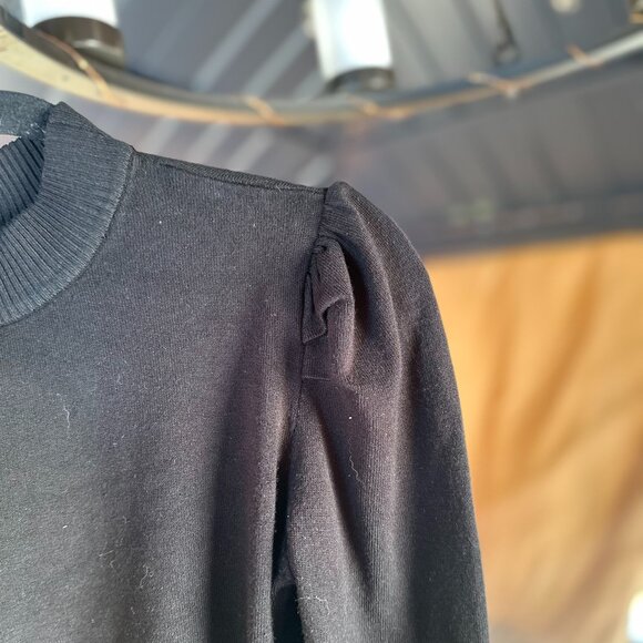 Pouffy Ruffled Shoulder Puff Light Sweater Haute Monde - Picture 5 of 6